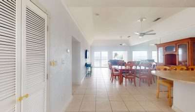 5 Ocean Pointe Villas 3D Model